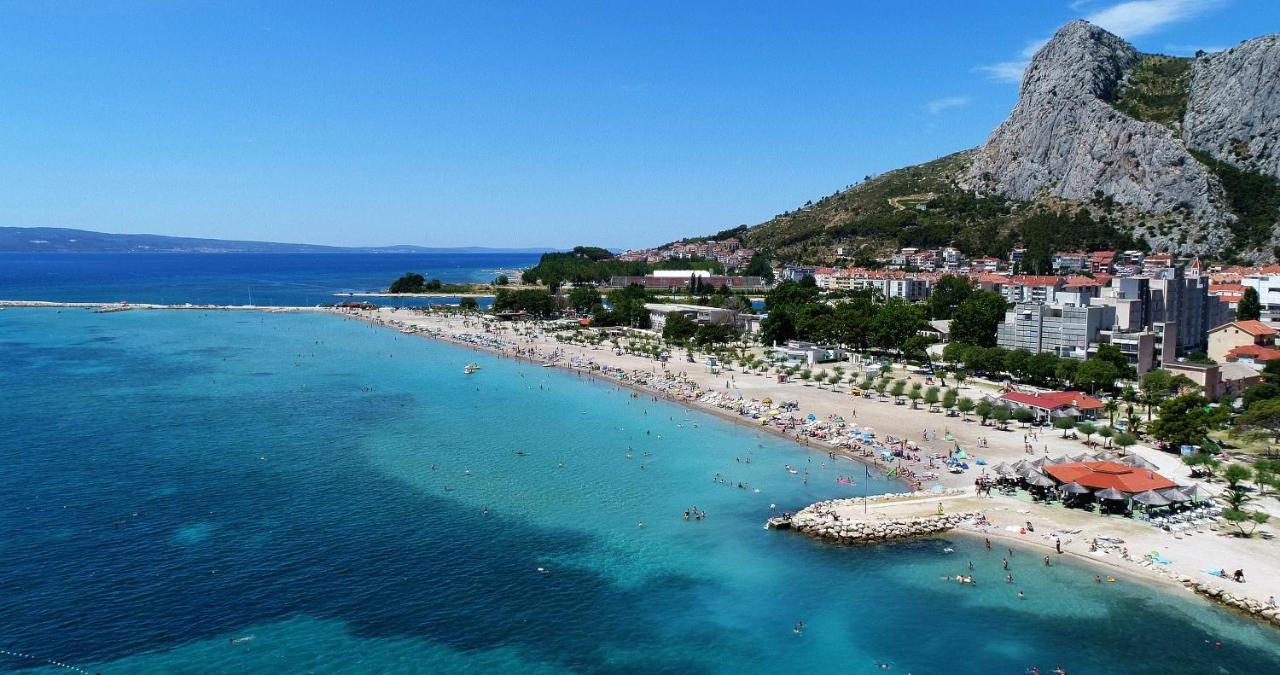 Apartment Omis Holiday מראה חיצוני תמונה